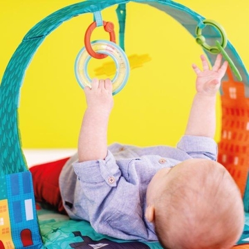 BRIGHT STARTS Out on the Town™ Easy Travel Playmat